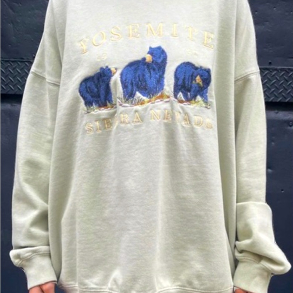 Brandy Melville Crewneck